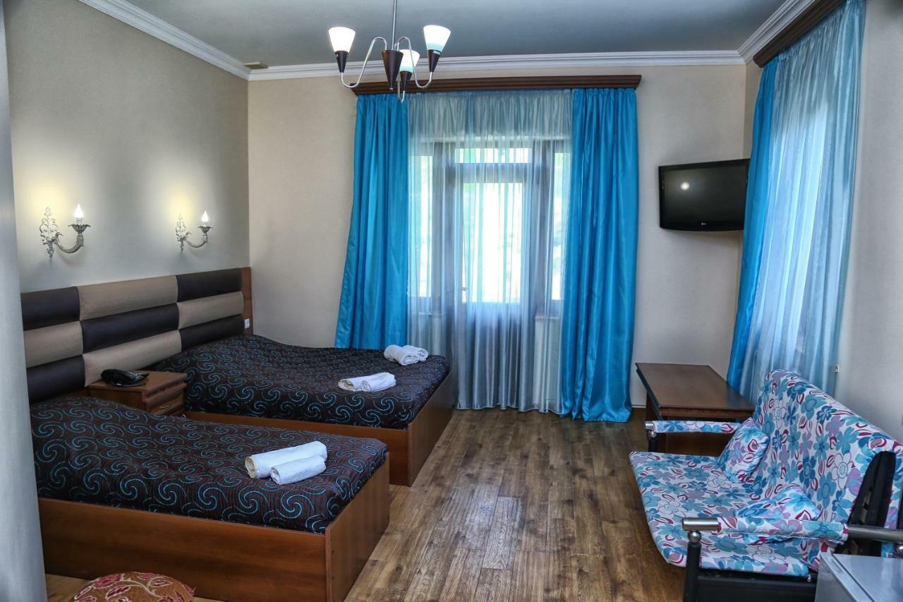 Lara Hotel ゴリス エクステリア 写真